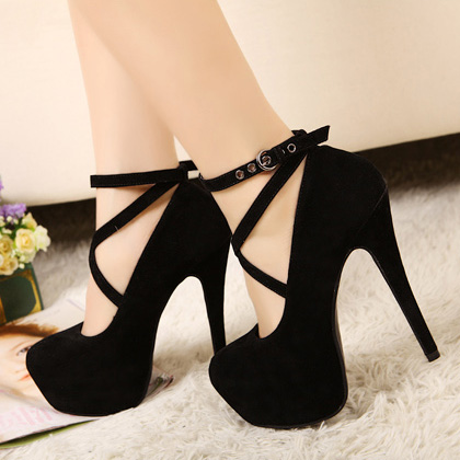 50 Elegant High Heel Wear a Beautiful Feeling - Page 27 of 50 - LoveIn Home  | Heels, Black heels outfit, Heels outfits